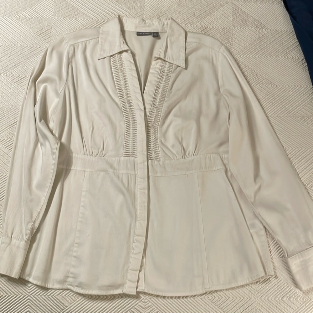 Long sleeve white button front blouse